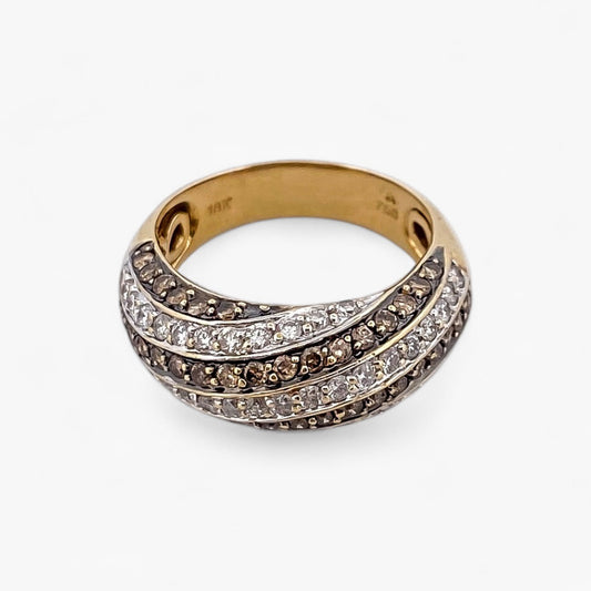 Comprar anillo realizado en oro amarillo de 18kt con diamantes talla brillante blancos y marrones. Anillos de segunda mano. Joyería Ian'Or. Envío GRATIS.