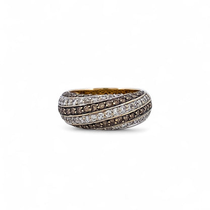 Comprar anillo realizado en oro amarillo de 18kt con diamantes talla brillante blancos y negros. Anillos de segunda mano. Joyería Ian'Or. Envío GRATIS.

