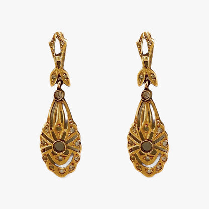 Comprar pendientes largos antiguos tipo art decó en oro amarillo de 18kt con 17 diamantes talla antigua en cada pendiente. Joyas vintage. Envío GRATIS.