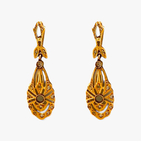 Comprar pendientes largos antiguos tipo art decó en oro amarillo de 18kt con 17 diamantes talla antigua en cada pendiente. Cierre tipo mosquetón. Joyas vintage. Envío GRATIS.