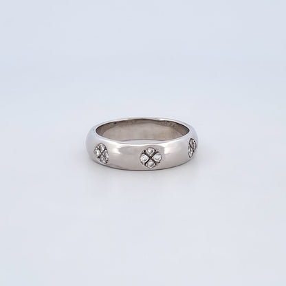 Comprar anillo realizado en oro blanco de 18kt con 20 diamantes talla brillante. Anillos de segunda mano. Joyería Ian'Or. Envío GRATIS. Ian'Or.
