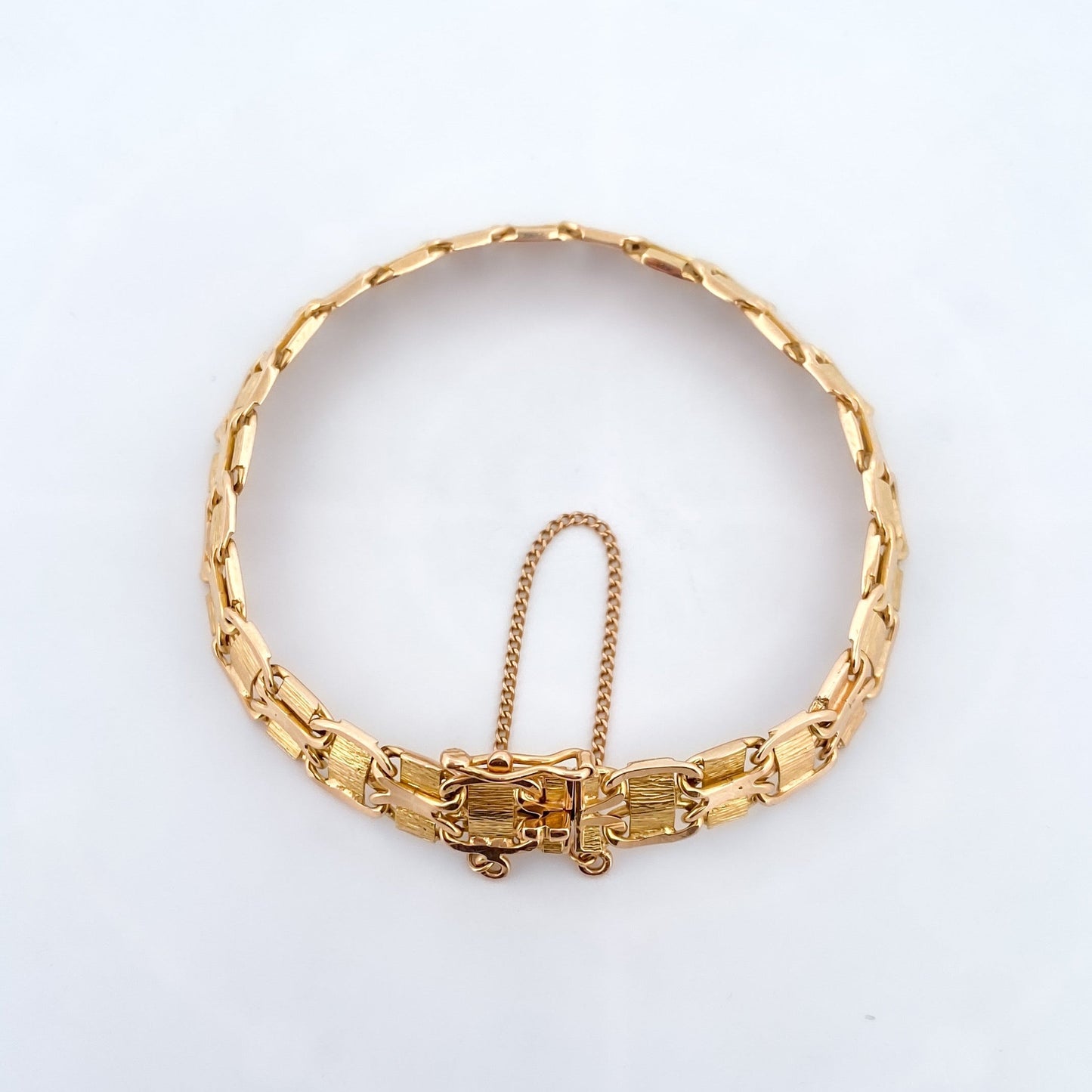 24637GV - Pulsera  semirrígida oro 18kt - 17cm