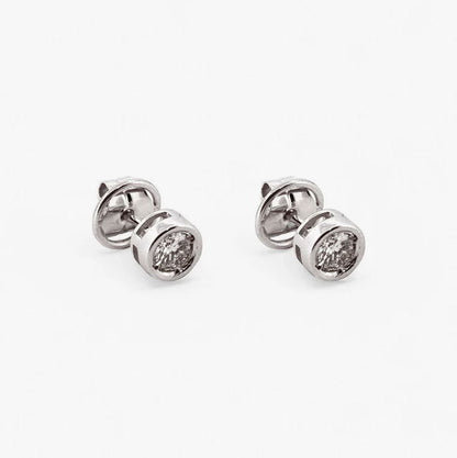 Comprar pendiente tipo dormilonas realizados en oro blanco de 18kt y diamante talla brillante en cada pendiente. Envío GRATIS. Joyería Ian'Or. 
