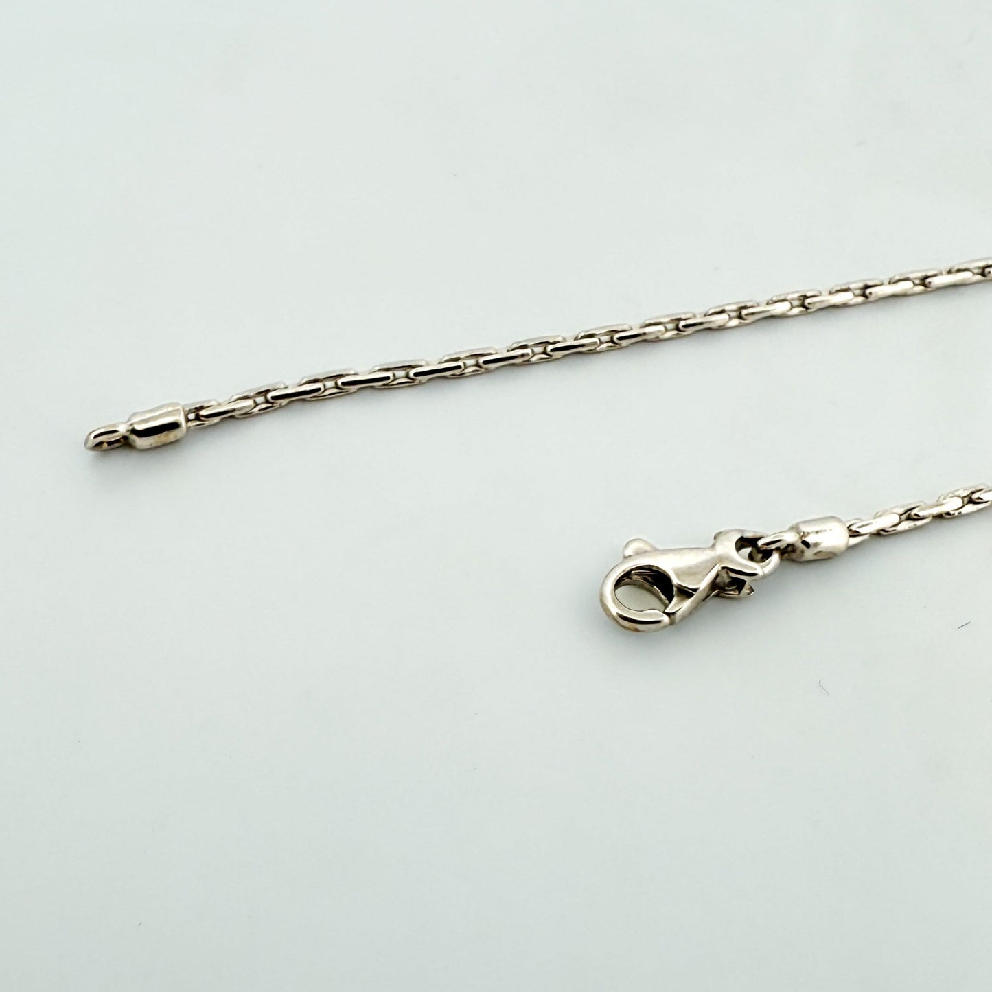 24589GV - Cadena semirrígida oro blanco 18kt - 60cm