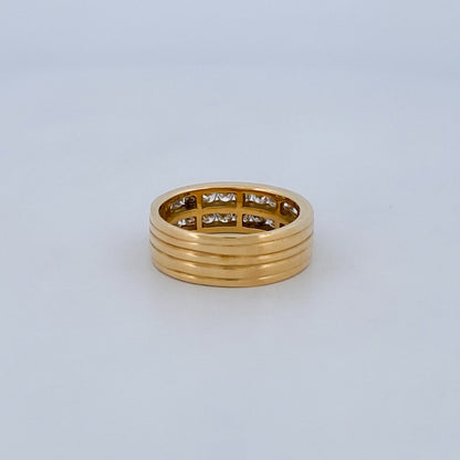 Comprar media alianza de dos carriles realizada en oro amarillo de 18kt con 22 diamantes talla brillante. Envío gratis. Joyería Ian'Or. Joyas con diamantes.