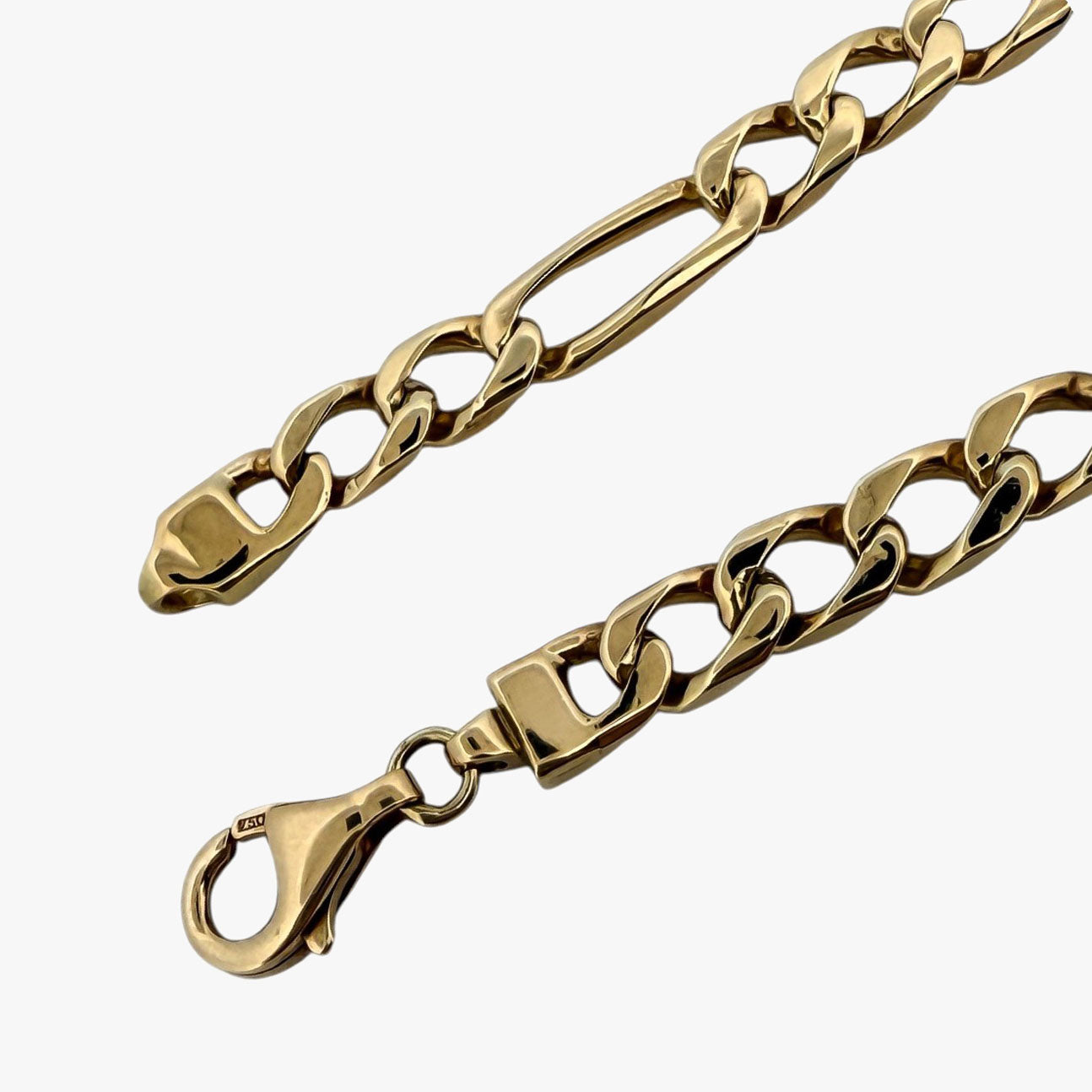 Pulsera no me olvides realizada oro amarillo de 18kt con cadena tipo cubana alterna 3x1 y una placa central. Pulseras de oro 18kt para hombre baratas