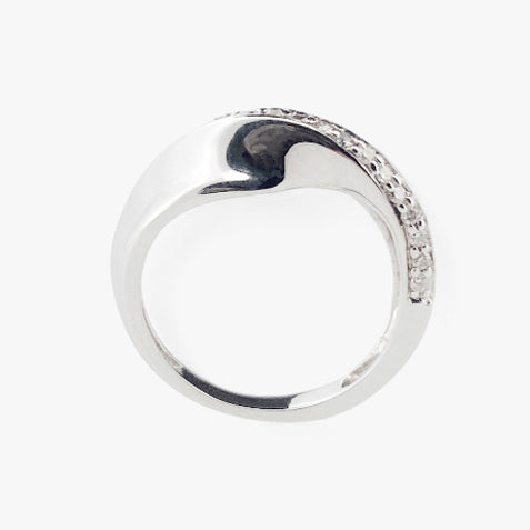 Comprar sortija  realizada en oro blanco de 18kt con carrril de diamantes  Anillos de diamantes al mejor precio en Barcelona
