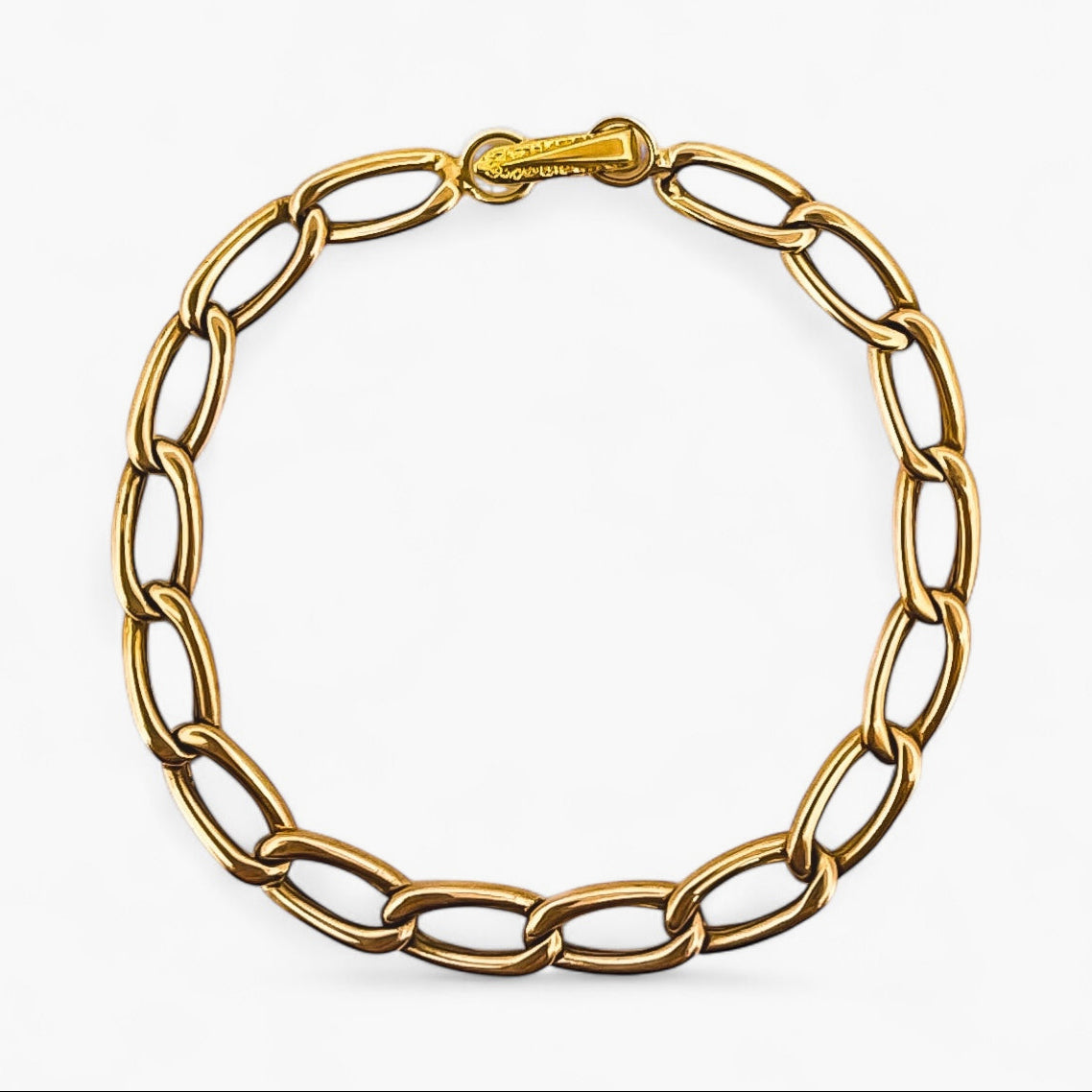 Comprar pulsera de cadena bilbaína en oro amarillo de 18Kt de 21cm de largo con eslabones alargado cierre mosquetón. Pieza certificada y envío gratuito