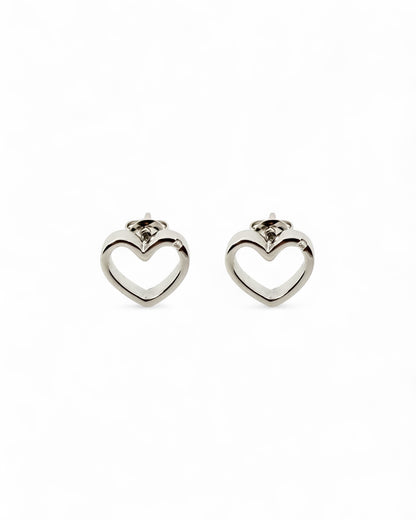Comprar pendientes de oro blanco de 18kt con forma corazón con detalle de brillante, cierre presion. Joyas segunda mano. Envío gratis. Ian'Or.