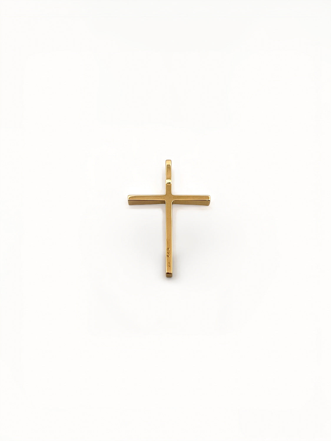 Comprar colgante en forma de cruz con 26 diamantes talla brillante realizada en oro amarillo de 18kt. Cruces de oro y diamantes 18kt baratas