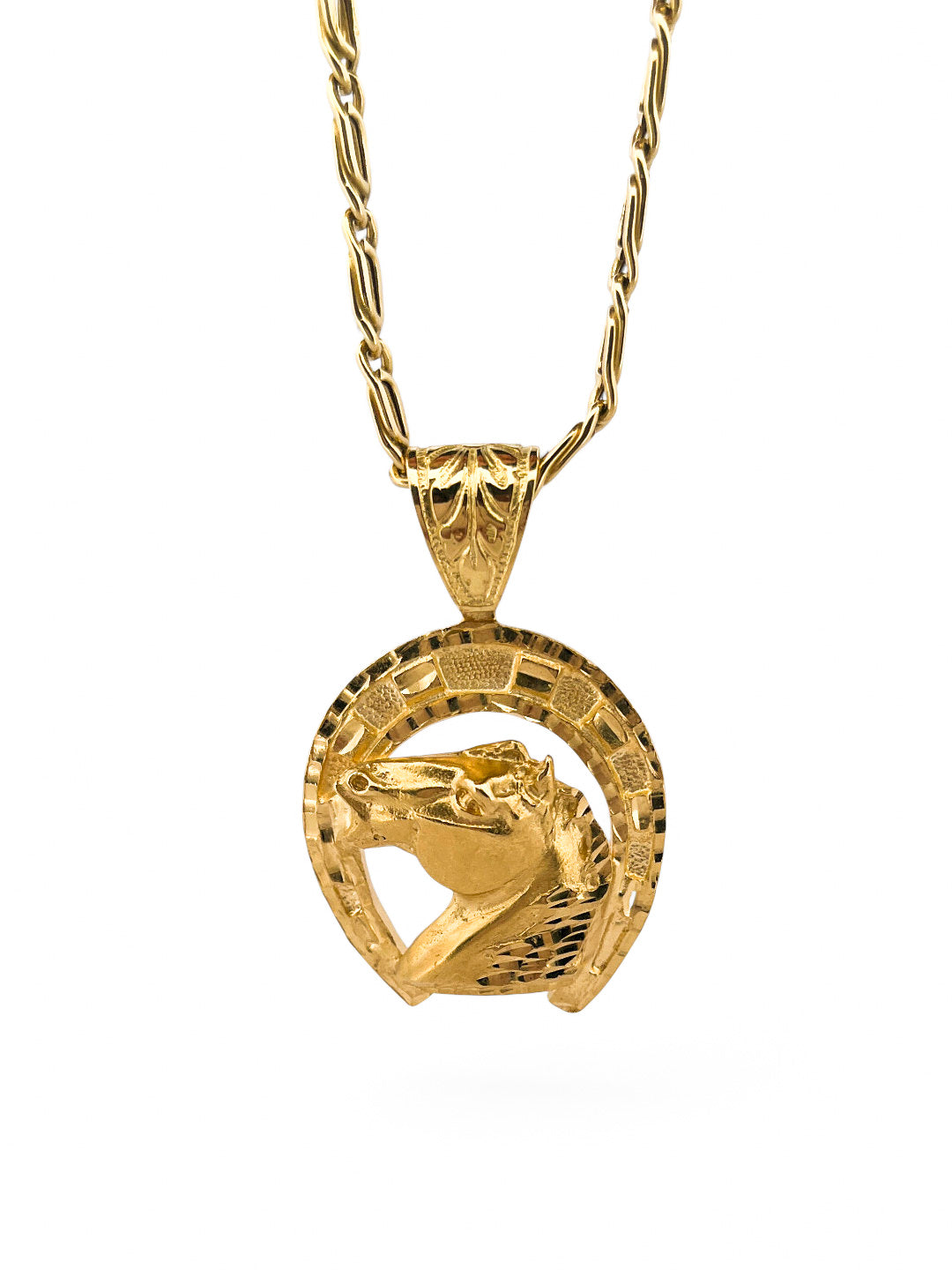 Comprar colgante medalla tipo herradura de caballo realizado en oro amarillo de 18kt. colgantes caballo y herradura de oro al mejor precio