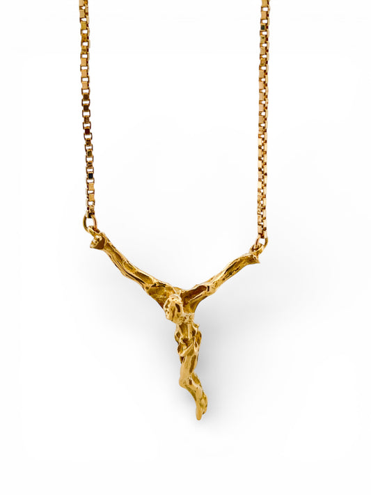 Collar Cristo de Dali realizada en oro amarillo de 18kt con cadena tipo veneciana de 1,75mm y cierre tipo reasa. Cristo de oro 18kt baratos.