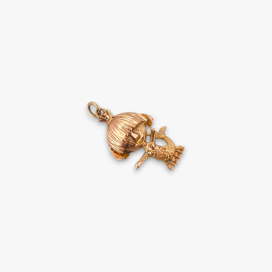 Comprar colgante medalla de el signo del horosocopo piscis en forma de sirena, realizada en oro amarillo de 18kt.Joyería Ian'Or. Joyas de segunda mano. Joyas restauradas. Colgantes baratos. Envío gratis.