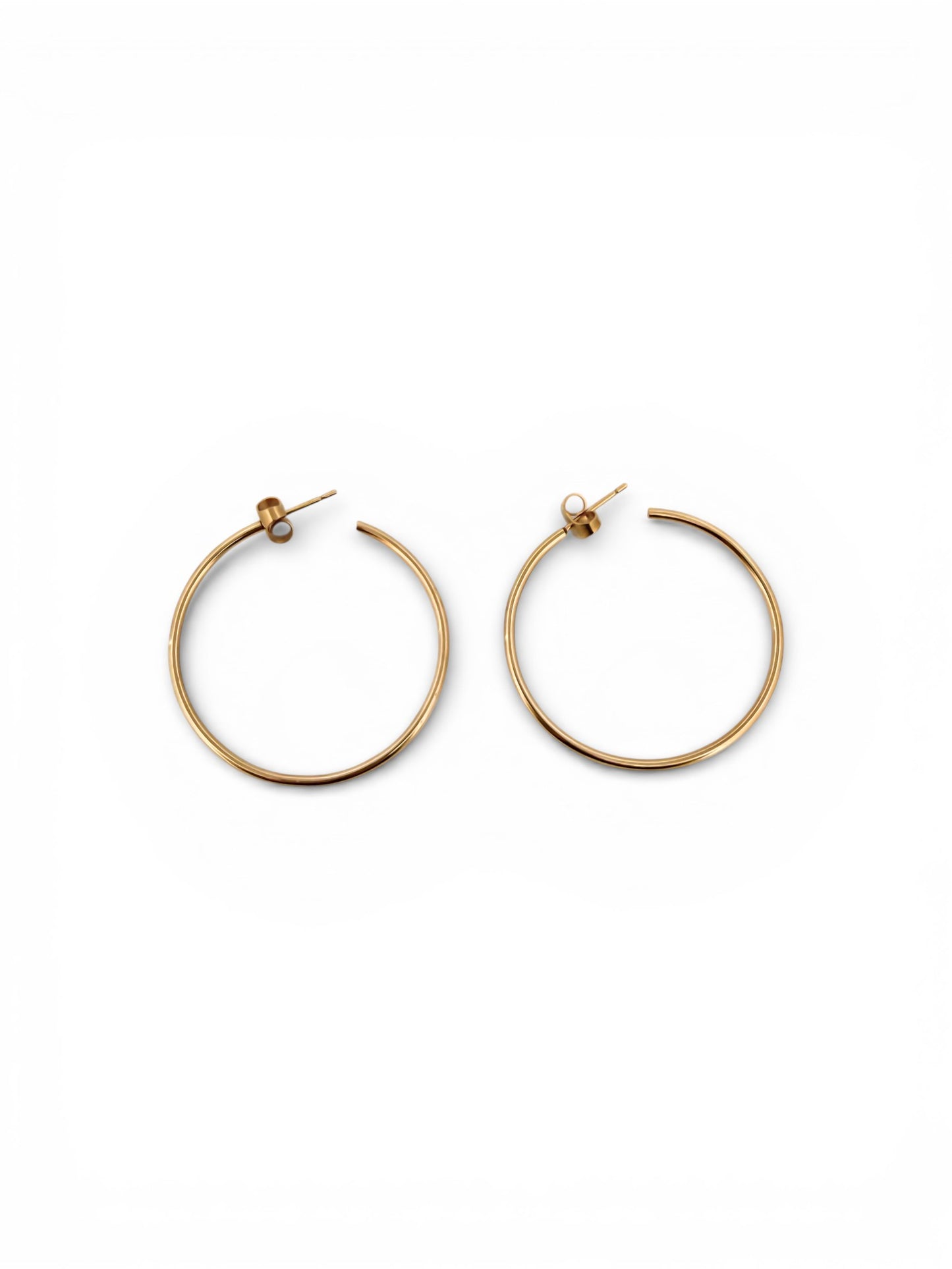 Comprar pendientes aro lisos en oro amarillo de 18kt de 40mm de diámetro y 1,66mm de grosor. Estos pendientes disponen de cierre por presión Joyería Ian'Or. Envío GRATIS. Ian'Or.
