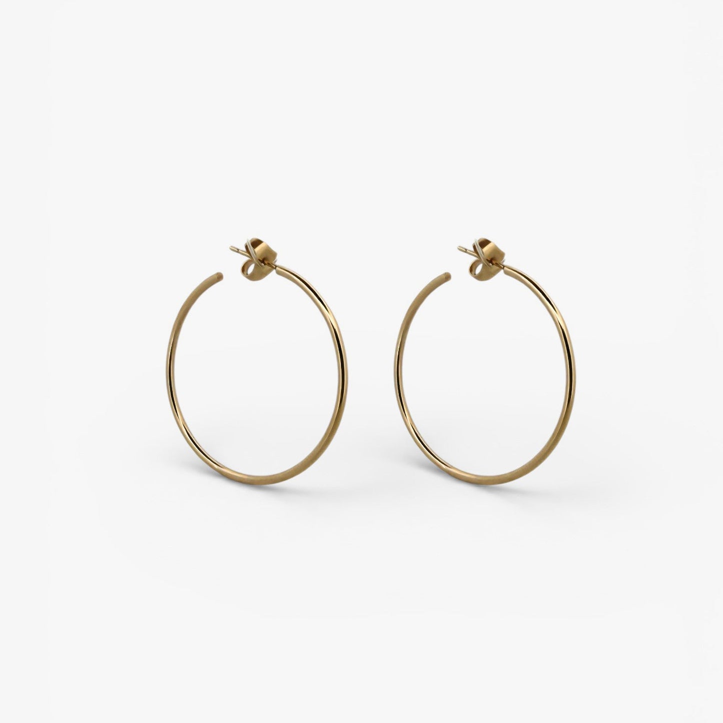 Comprar pendientes aro lisos en oro amarillo de 18kt de 40mm de diámetro y 1,66mm de grosor. Estos pendientes disponen de cierre por presión Joyería Ian'Or. Envío GRATIS. Ian'Or.