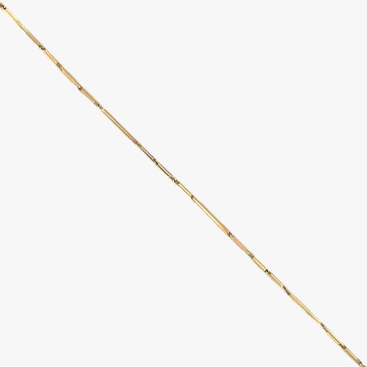 Comprar pulsera oro amarillo de 18kt con cadena de eslabones barra. La pulsera mide 18,5cm y hace 1,69mm de grosor. Esta pulsera dispone de cierre tipo mosquetón.