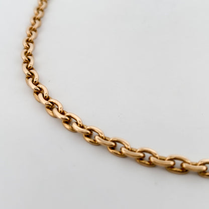 Comprar collar de oro amarillo de 18kt con cadena forzada de eslabones con un cierre tipo desplegable. Envío gratis. Joyas restauradas. Joyería Ian'Or.