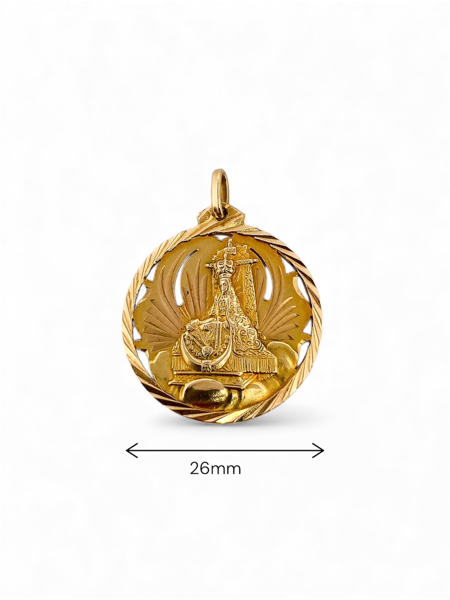 Colgante medalla realizado en oro amarillo de 18kt con grabado de el corazón de Jesús y escapulario de la virgen de las angustias. Joyas religiosas de oro al mejor precio.