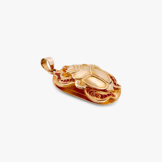 Comprar colgante en forma de escarabajo realizado en oro amarillo de 18kt. Joyas de segunda mano. Joyas restauradas. Joyería Ian'Or. Envío gratis.