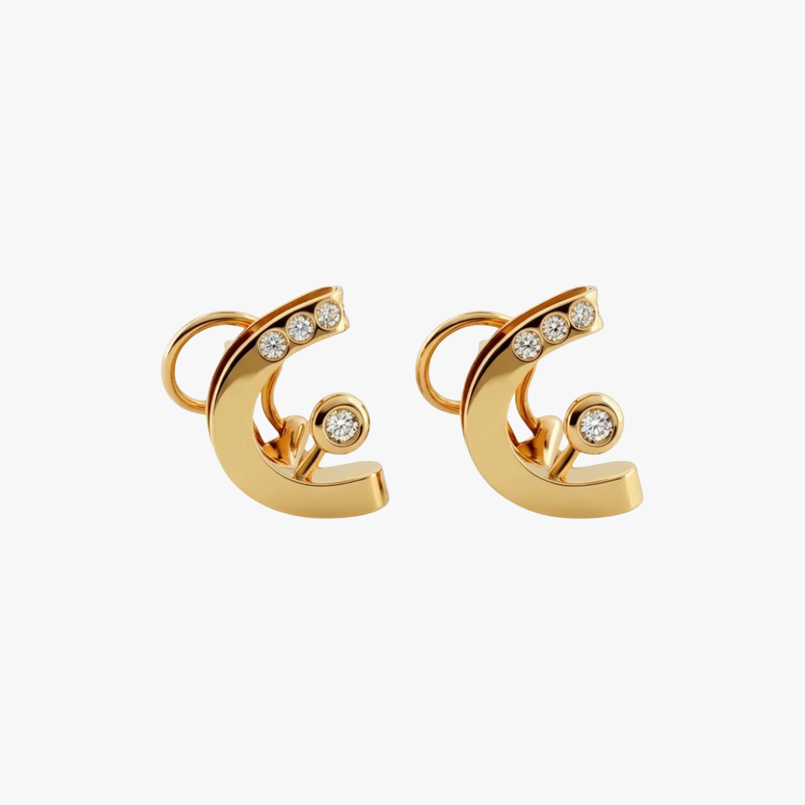 Comprar pendientes de oro amarillo de 18kt y con 4 diamantes en cada pendiente con cierre omega. Pendientes de oro en Barcelona, joya certificada y envío gratis