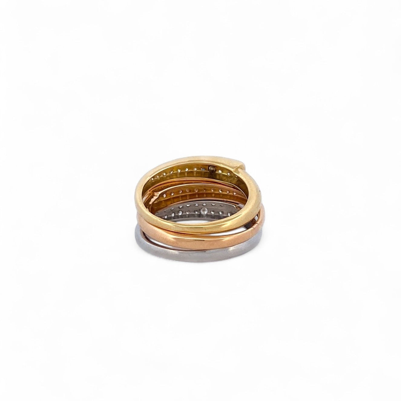Comprar anillo triple realizado en oro amarillo, oro rosa y oro blanco de 18kt y diamantes talla brillante. Estos anillos se pueden llevar de diferente forma.
