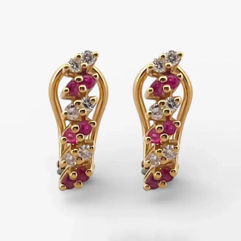 Comprar Pendientes de oro amarillo de 18kt con pavé de diamantes y rubíes intercalados en cada pendiente. Cierre omega.Joyas de segunda mano. Joyas restauradas. Envío gratis.