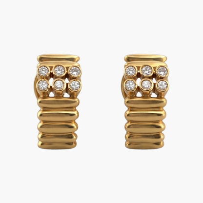 Comprar pendientes de oro amarillo de 18kt con 6 diamantes en cada pendiente. Estos preciosos pendientes disponen de cierre tipo omega. Joyas restauradas. Envío gratis a toda la península. Joyería Ian'Or.