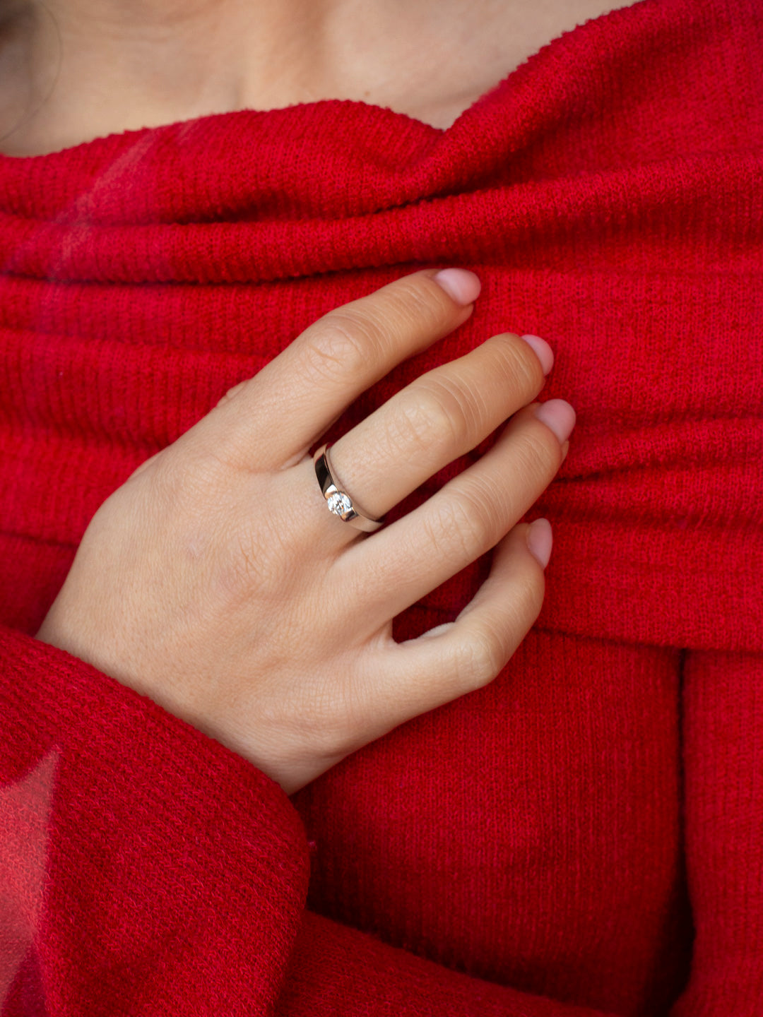 Comprar Solitario oro blanco con brillante. Joyas de compromiso baratas Barcelona. Envío gratis. Joyería Ian'Or Barcelona.