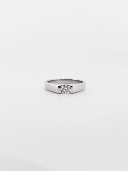 Comprar Solitario oro blanco con brillante. Joyas de compromiso baratas Barcelona. Envío gratis. Joyería Ian'Or Barcelona.