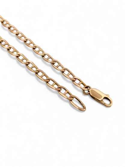 Comprar cadena de eslabones banana barra en oro amarillo de 18kt y cierre tipo mosquetón. Venta de cadenas y collares baratos. Envío gratis. Joyas restauradas.