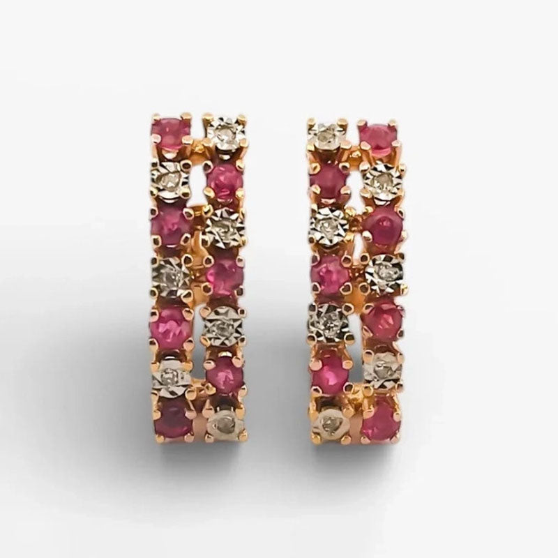 Comprar pendientes de oro amarillo de 18kt con 7 diamantes y 7 rubíes en cada pendiente. Cierre omega.Joyas de segunda mano. Joyas restauradas. Envío gratis.