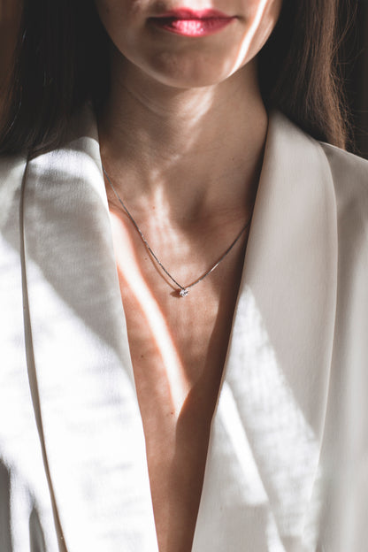 29220C - Gargantilla  oro blanco 18kt  con solitario brillante - 42cm