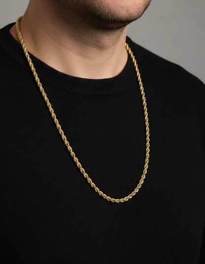 Comprar collar de oro amarillo de 18kt con cadena de cordón salomónico. La cadena mide 70cm de largo y dispone de un cierre tipo gancho. Joyería Ian'Or. Envío GRATIS.