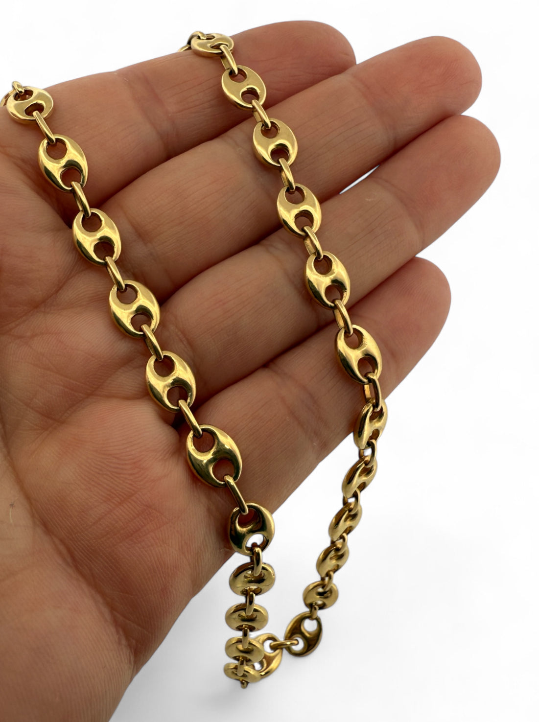 Collar de oro amarillo de 18kt de cadena de calabrote o grano de café. La cadena mide 60,5cm de largo y tiene un grosor de 6,5mm. Cadenas calabrote baratas
