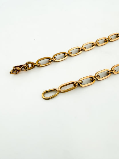 Cadena realizada en oro amarillo de 18kt con eslabones ovalados y redondos y cierre con brazo de seguridad. Cadenas de oro 18kt baratas al mejor precio.