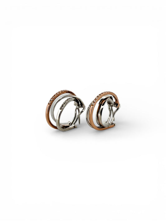 Comprar pendientes de aro triples realizados en oro blanco y oro rosa de 18kt con diamantes talla brillante. Estos pendientes disponen de cierre tipo Omega. Joyas de segunda mano. Envío gratis. Ian'Or.