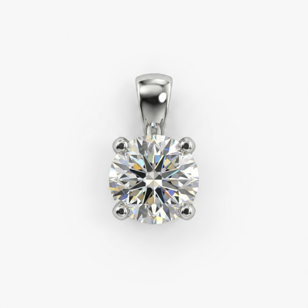 Colgante tipo solitario realizado en oro blanco de 18kt con brillante de 0,35ct engastado en 4 grapas. Joyas de segunda mano baratas. Ian'Or.