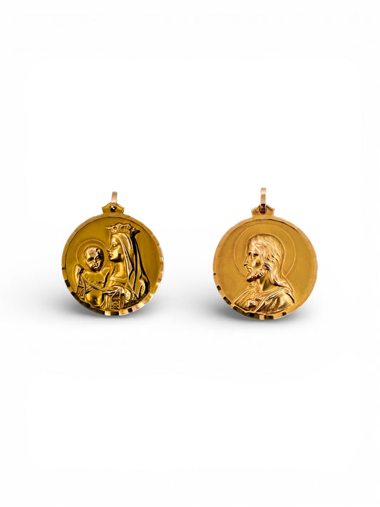 Comprar colgante medalla tipo escapulario realizado en oro amarillo de 18kt con grabado de la Virgen del Carmen y San José de 33mm. Joyas de oro al mejor precio