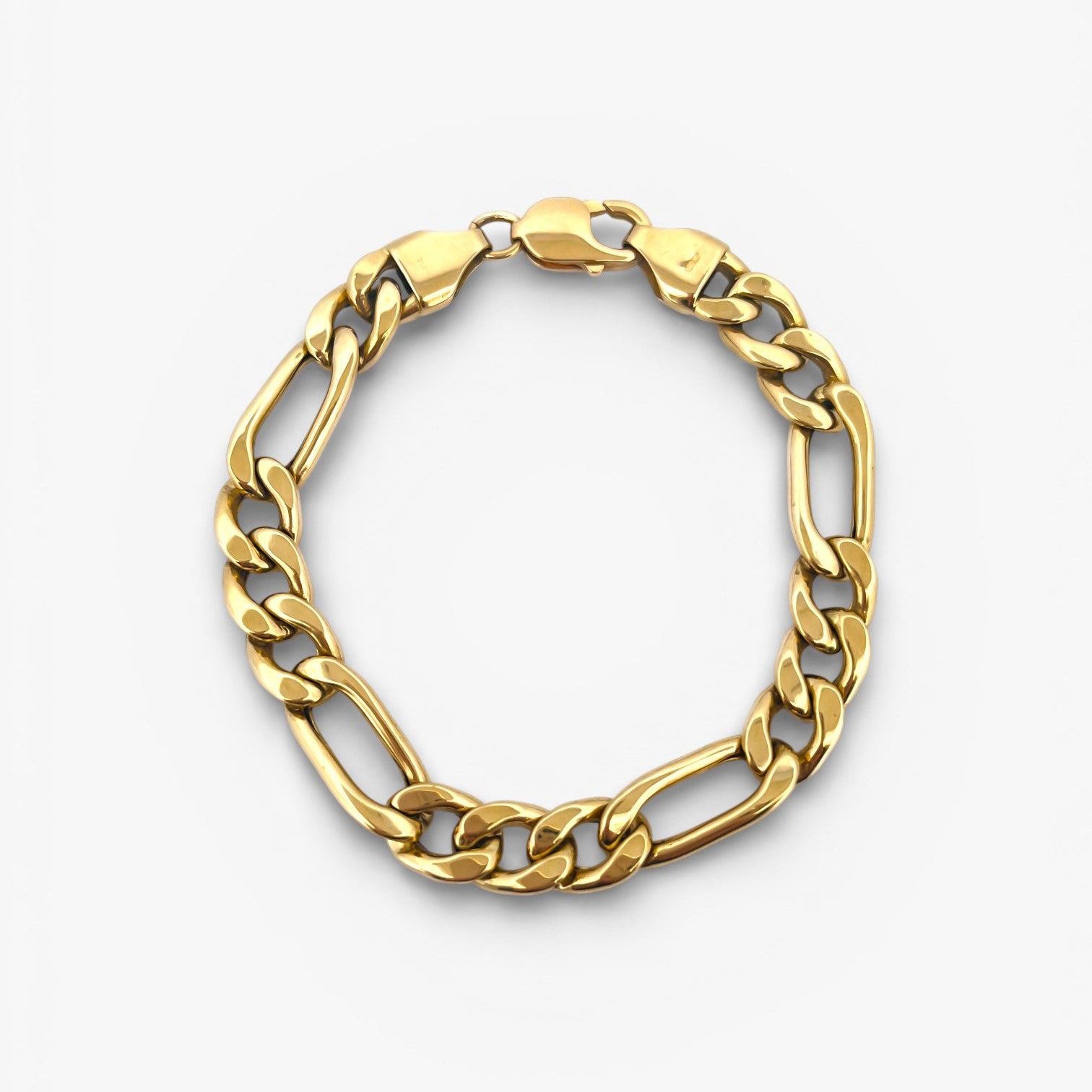 Comprar pulsera oro amarillo de 18kt con cadena alterna barbada. La cadena mide 21cm y dispone de cierre tipo mosquetón. Pulseras de oro 18kt al mejor precio.