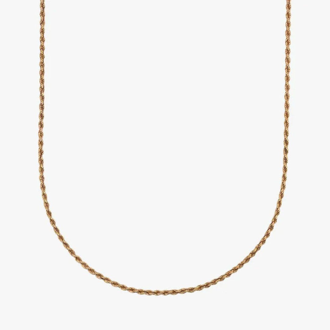 Comprar collar de oro amarillo de 18kt con cadena de cordón salomónico. La cadena mide 62cm de largo y dispone de un cierre reasa. Cordón salomónico Ian'Or.