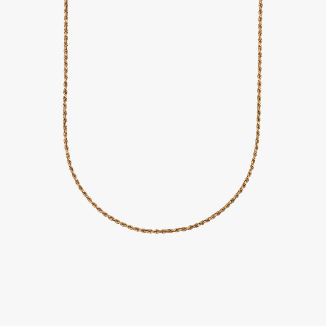 Comprar collar de oro amarillo de 18kt con cadena de cordón salomónico. La cadena mide 62cm de largo y dispone de un cierre reasa. Cordón salomónico Ian'Or.