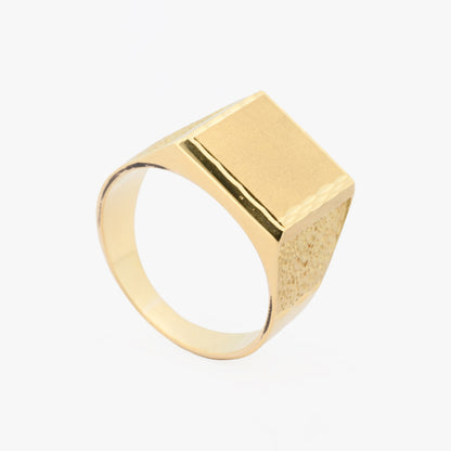 Comprar anillo tipo sello de oro amarillo de 18kt. Joyas de segunda mano y restauradas. Sellos de hombre  de oro 18kt baratos.