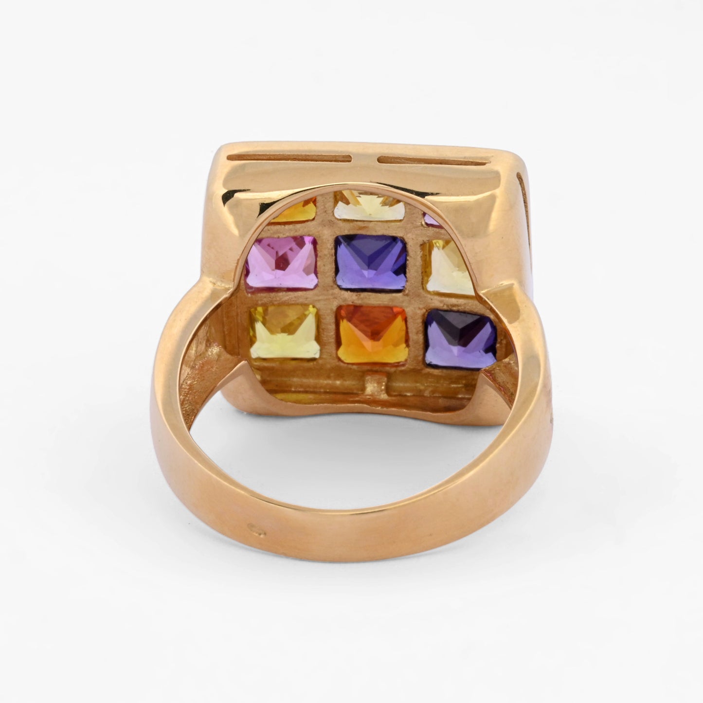 Anillo de oro amarillo de 18kt en forma de "cuadrado" con 9 piedras topacios de 4 colores distintos (amarillo, naranja, lila y rosa). Envío gratiuto, Joyería Ian'OR, envío asegurado.