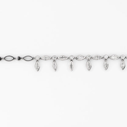 Comprar collar en oro blanco de 18kt con diamantes talla navette y brillante. Joyería Compro Oro Barcelona. Ian'Or.