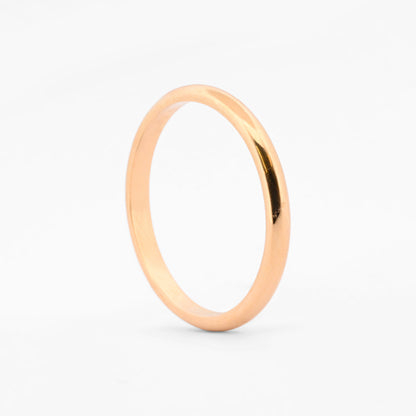 Comprar alianza de diseño fino y tradicional en oro amarillo de 18kt. Joyería Ian'Or. Envío GRATIS y pieza certificada.