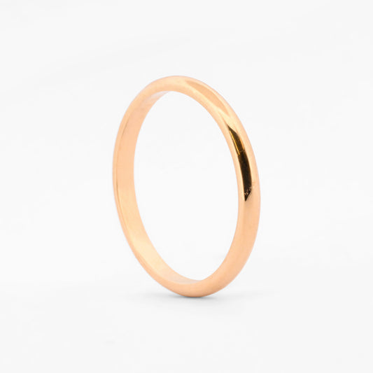 Comprar alianza de diseño fino y tradicional en oro amarillo de 18kt. Joyería Ian'Or. Envío GRATIS y pieza certificada.