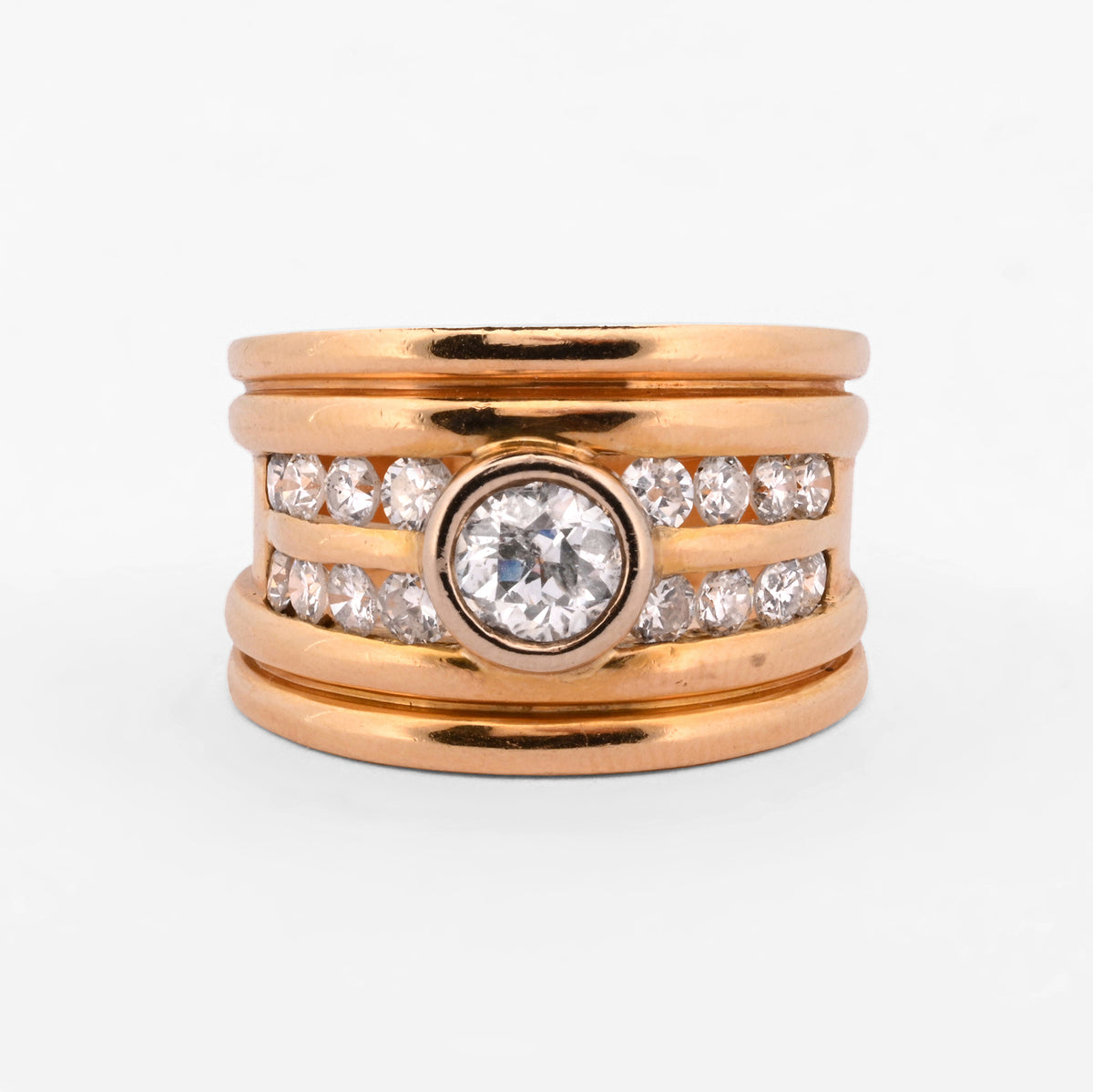 Comprar anillo de caña ancha en oro amarillo de 18kt con diamantes. Joyería Ian'Or. Envío GRATIS y pieza certificada.