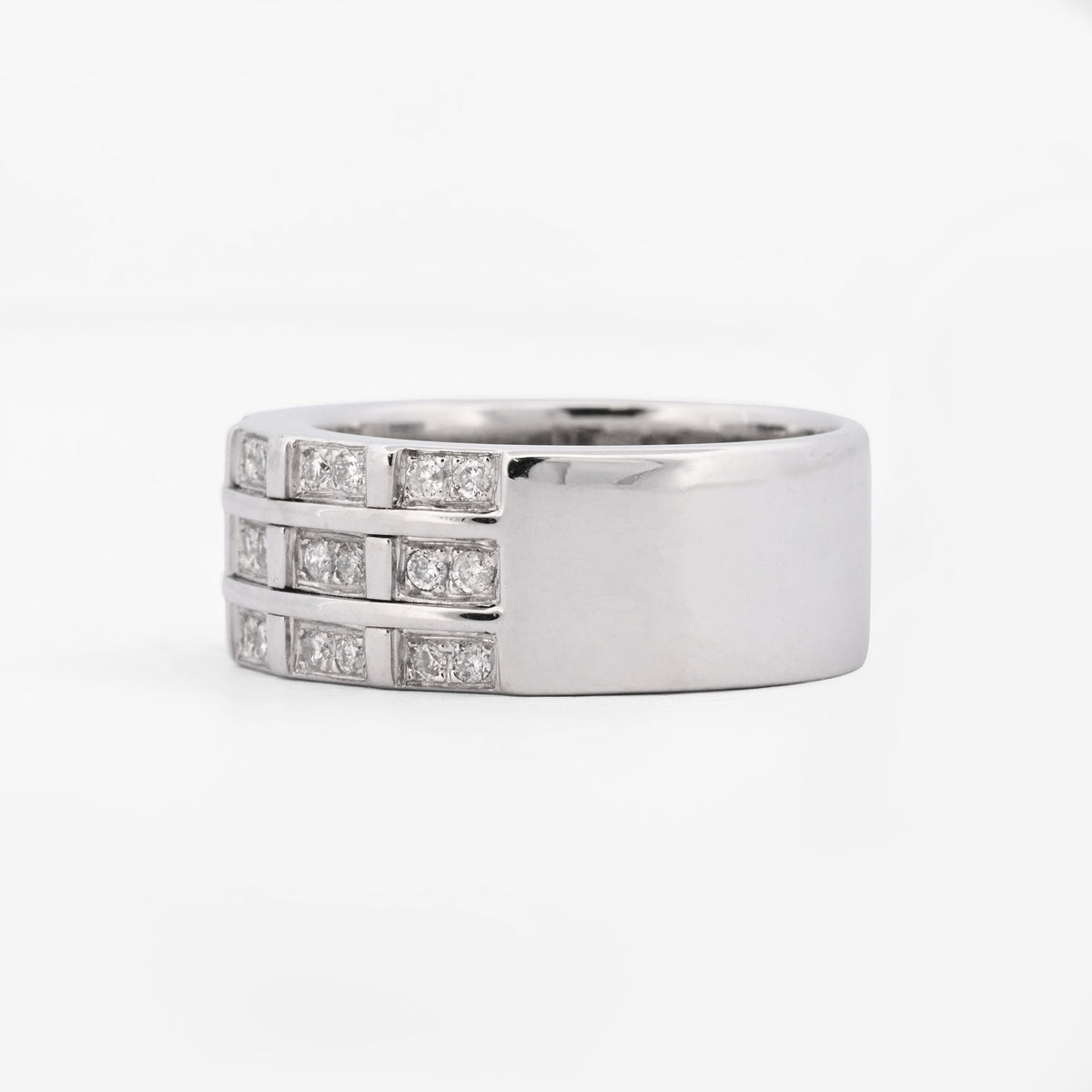Comprar anillo ancho de tres hileras en oro blanco de 18kt con (diamantes) Joyería Ian'Or. Envío GRATIS y pieza ceritificada.