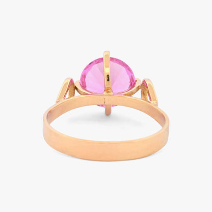 Comprar anillo solitario de oro amarillo de 18k con el toque fresco de un zafiro rosa en talla brillante. Envío gratiuto, Joyería Ian'OR, envío asegurado