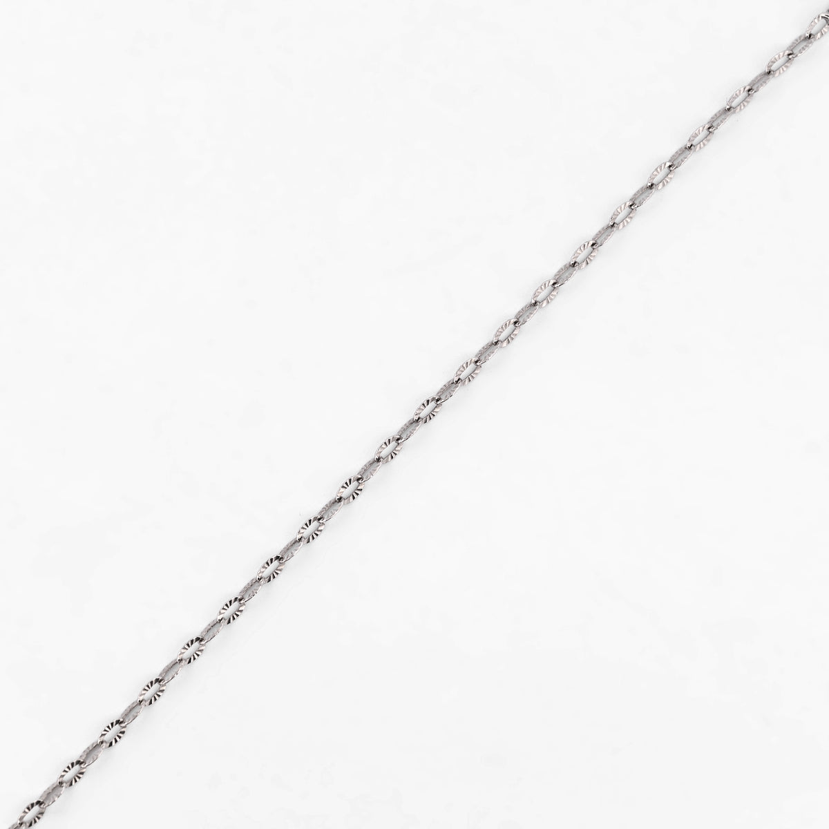 Comprar cadena de eslabones en oro blanco de 18kt. Cadenas con envio gratis y pieza certificada. Joyería Ian'Or.